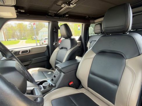 Used 2024 Ford Bronco Wildtrak AWD/4WD image 8