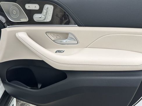 New 2026 Mercedes-Benz GLS 450 4MATIC image 16
