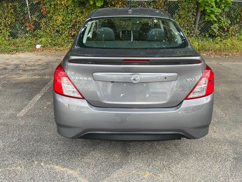 Used 2016 Nissan Versa SV image 6
