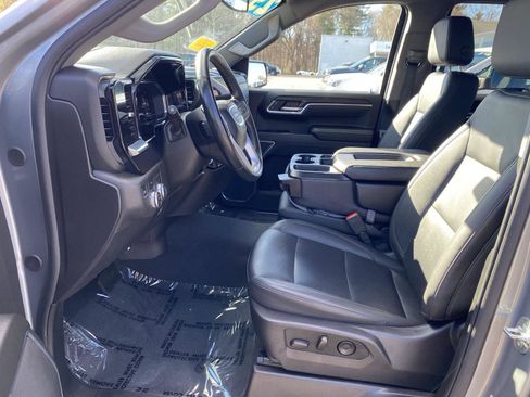 Used 2025 GMC Sierra 1500 SLT image 14
