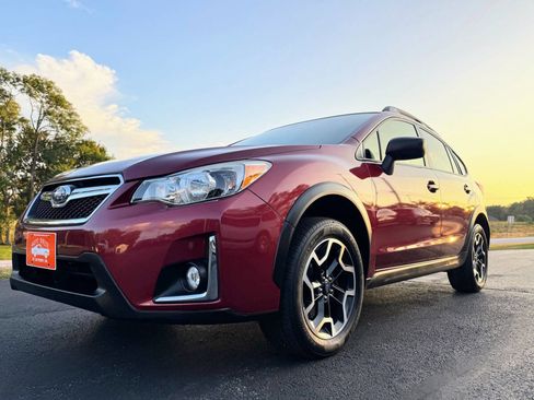 Used 2016 Subaru Crosstrek 2.0i image 1