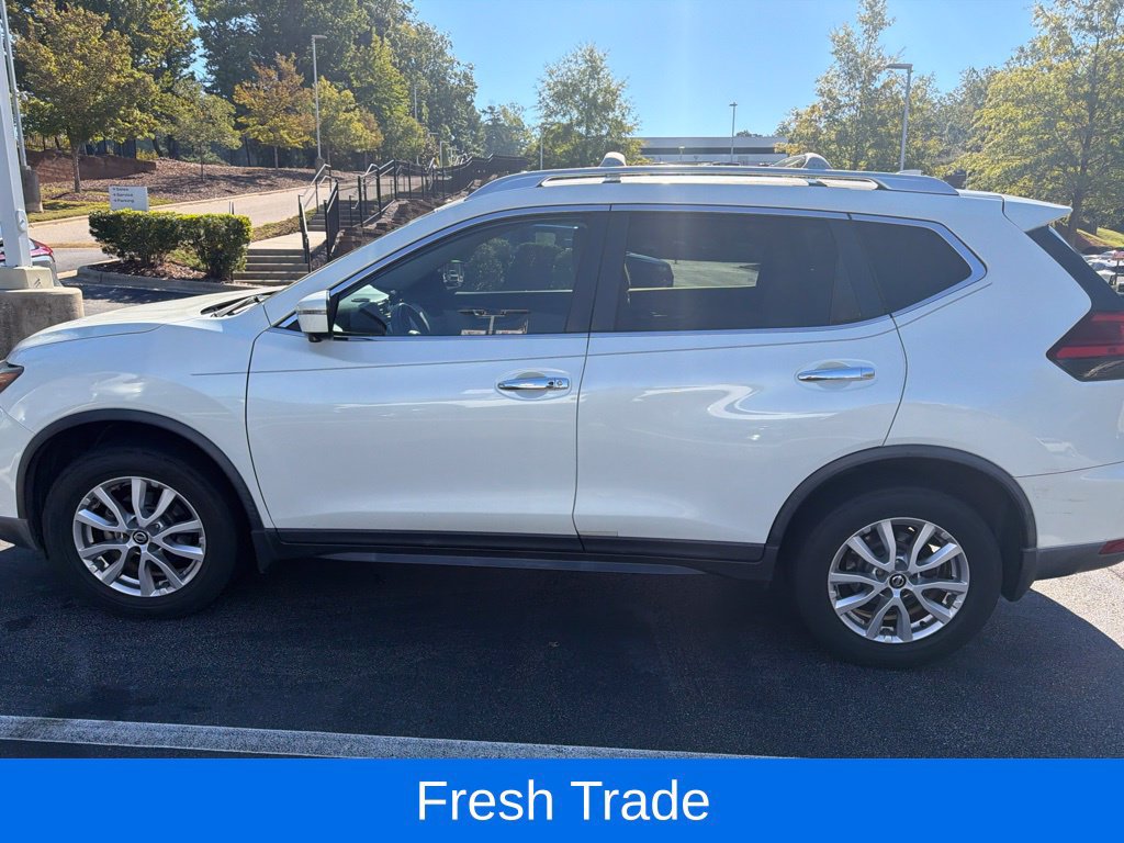 Used 2017 Nissan Rogue SV w/ SV Premium Package AWD/4WD image 1