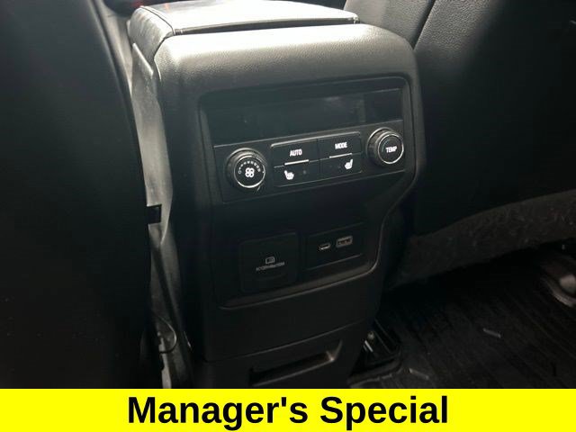 Used 2020 GMC Acadia Denali w/ Technology Package FWD image 44