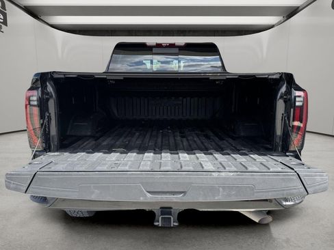 Used 2026 GMC Sierra 2500 AT4 w/ AT4 Premium Plus Package AWD/4WD image 6