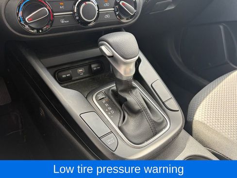 Used 2023 Kia Soul LX w/ LX Technology Package image 24