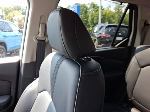 Certified 2023 Honda Pilot EX-L image 17
