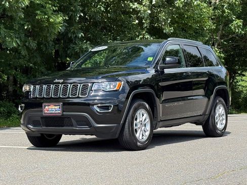 Used 2020 Jeep Grand Cherokee Laredo AWD/4WD image 6