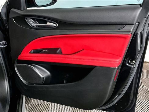 Used 2019 Alfa Romeo Stelvio AWD w/ Cold Weather Package image 23
