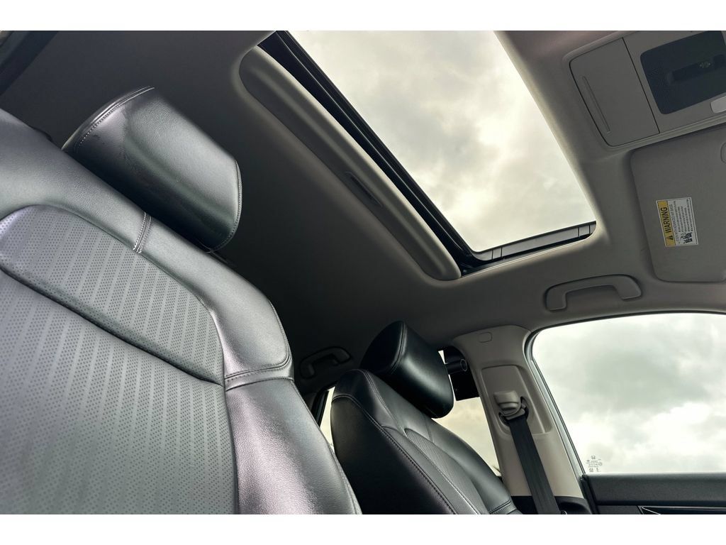 Used 2023 Honda Civic Touring image 17