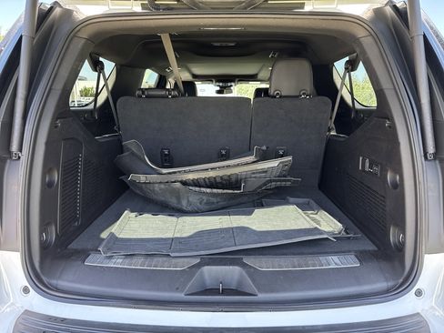 Used 2023 GMC Yukon XL AT4 w/ AT4 Premium Package AWD/4WD image 26