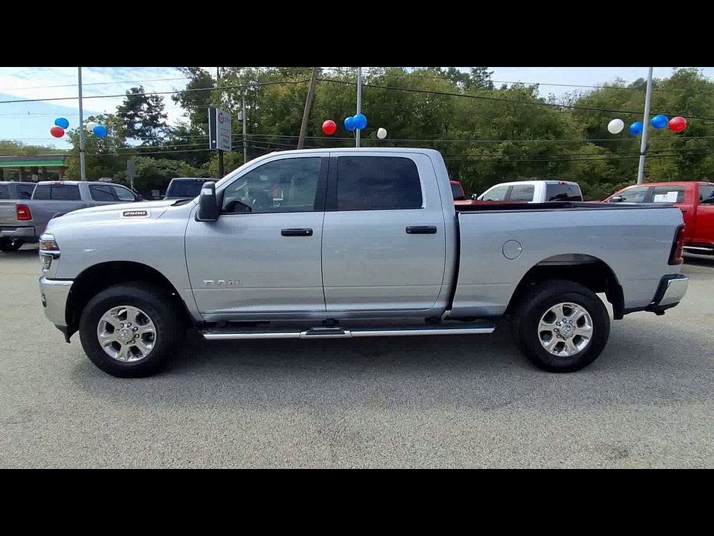 Used 2026 RAM 2500 Big Horn AWD/4WD image 5