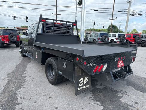 Used 2022 RAM 3500 Tradesman AWD/4WD image 4