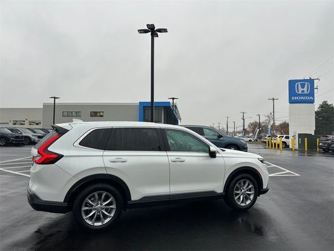 Used 2023 Honda CR-V EX image 20