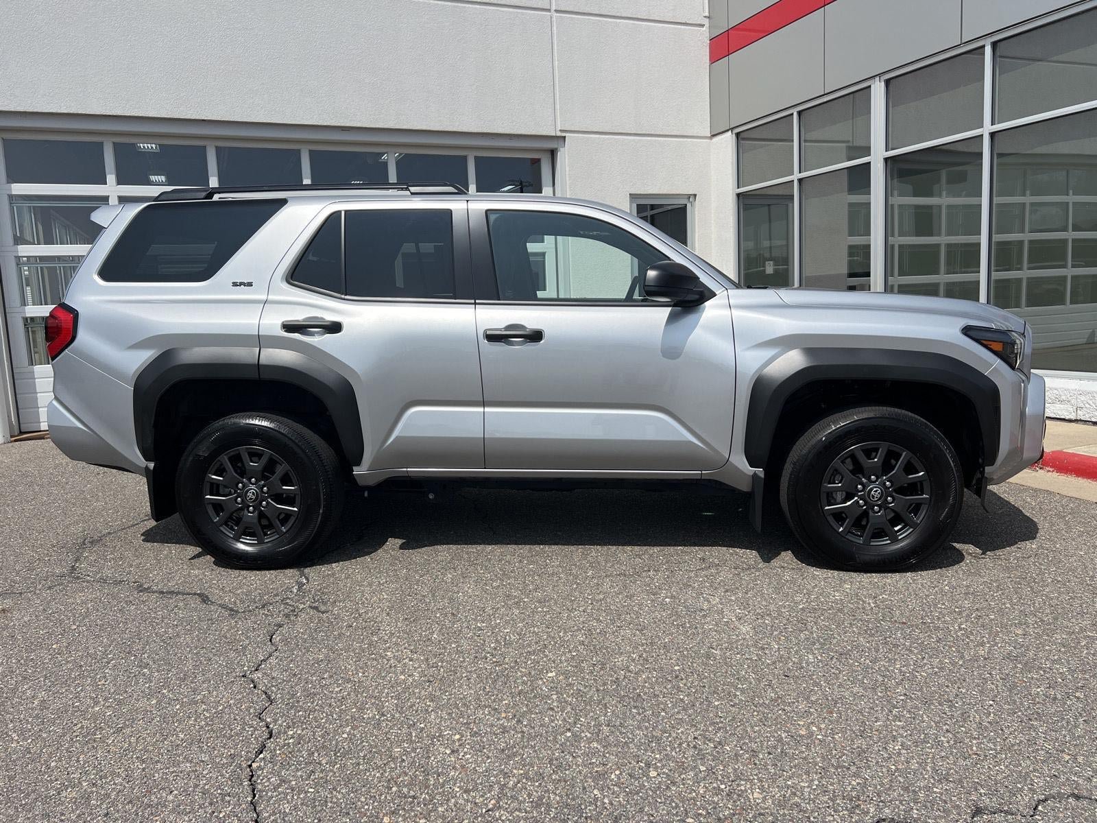 Used 2025 Toyota 4Runner SR5 AWD/4WD image 7
