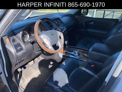 Used 2017 INFINITI QX80 4WD w/ Driver Assistance Package image 5