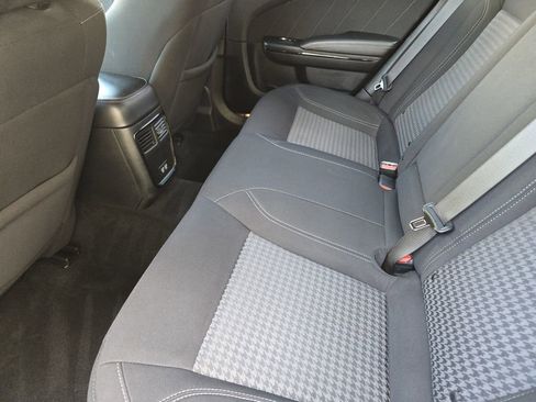 Used 2020 Dodge Charger SXT w/ Blacktop Package image 38