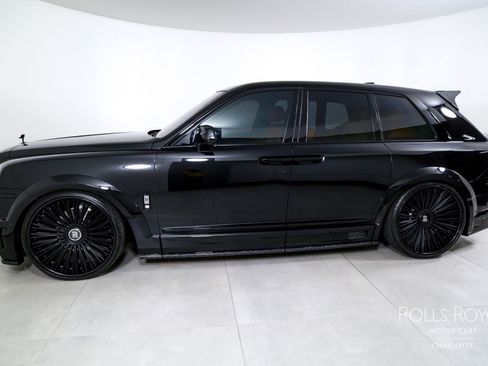 Used 2024 Rolls-Royce Cullinan image 3