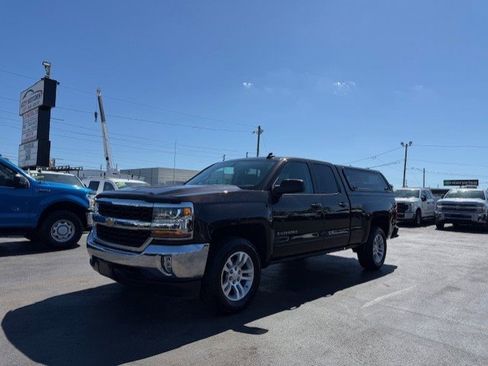 Used 2019 Chevrolet Silverado 1500 LT w/ All Star Edition image 2