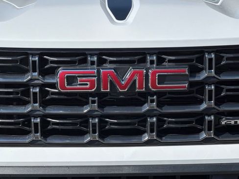 Used 2024 GMC Canyon AT4 w/ AT4 Premium Package image 47