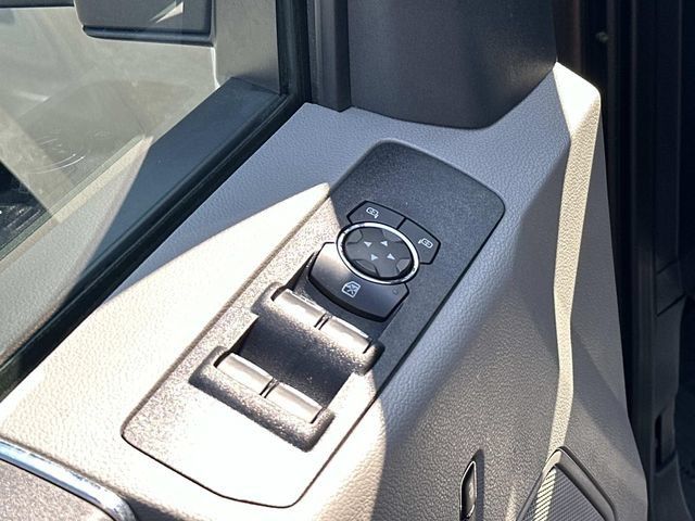 Used 2022 Ford F350 XLT AWD/4WD image 16