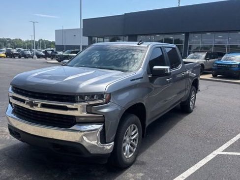 Used 2021 Chevrolet Silverado 1500 LT w/ LPO, Dark Essentials Package AWD/4WD image 2