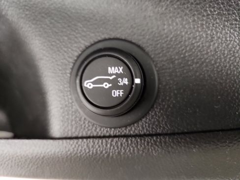 Used 2019 Buick Envision Essence image 11