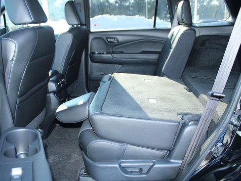 Certified 2024 Honda Passport EX-L image 17