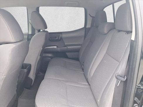Used 2022 Toyota Tacoma SR5 RWD image 13
