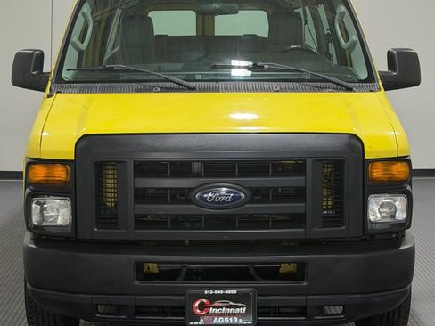 Used 2013 Ford E-350 and Econoline 350 XL RWD image 3