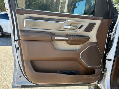 Used 2019 RAM 1500 Laramie image 7