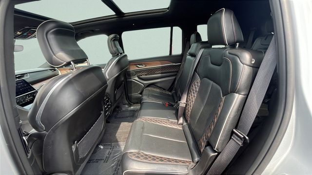 Certified 2023 Jeep Grand Cherokee L Summit AWD/4WD image 22