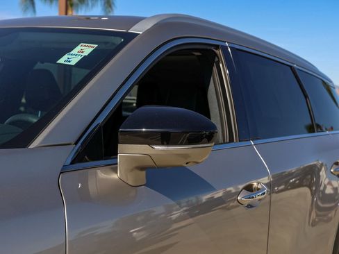 Used 2023 INFINITI QX60 Luxe w/ Cargo Package image 12