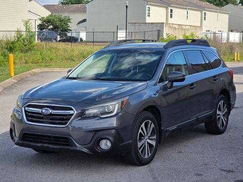 Used 2018 Subaru Outback 2.5i Limited AWD/4WD image 1
