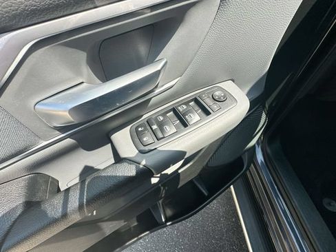 Used 2020 RAM 1500 Big Horn AWD/4WD image 16