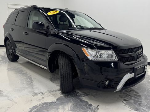 Used 2019 Dodge Journey Crossroad AWD/4WD image 2