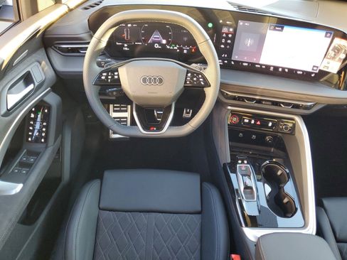 New 2025 Audi SQ5 Premium Plus image 11