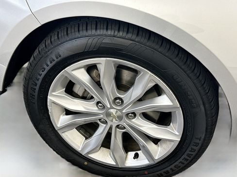 Used 2019 Chevrolet Malibu LT FWD image 35