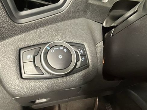 Used 2019 Ford Escape SE FWD image 20