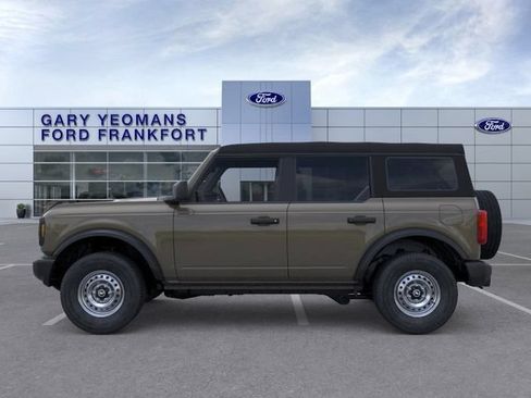 New 2026 Ford Bronco 4-Door AWD/4WD image 2