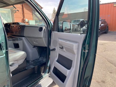 Used 2009 Ford E-350 and Econoline 350 XL image 23
