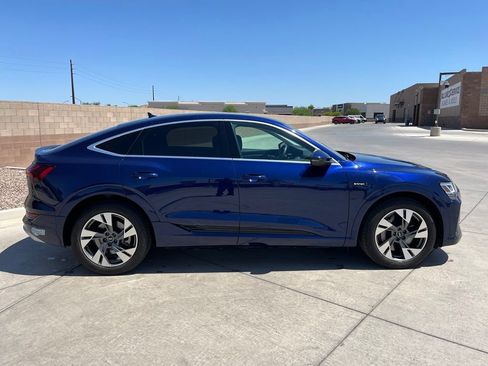 Used 2022 Audi e-tron Premium AWD/4WD image 7