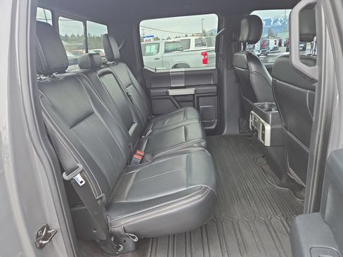 Used 2020 Ford F150 Lariat w/ Equipment Group 502A Luxury AWD/4WD image 16