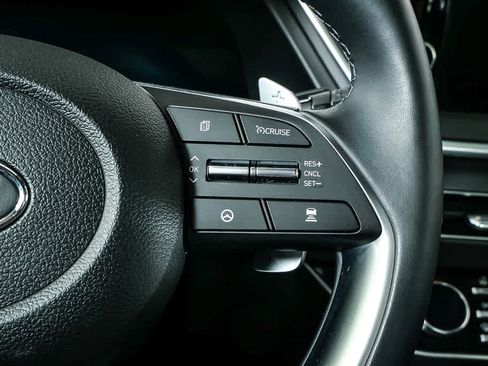 Used 2022 Hyundai Sonata Limited image 12