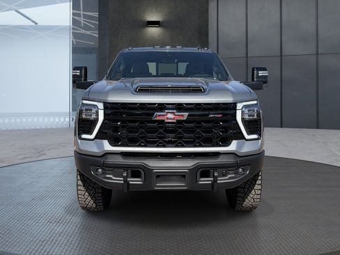 Used 2024 Chevrolet Silverado 2500 ZR2 w/ ZR2 Bison Edition AWD/4WD image 9