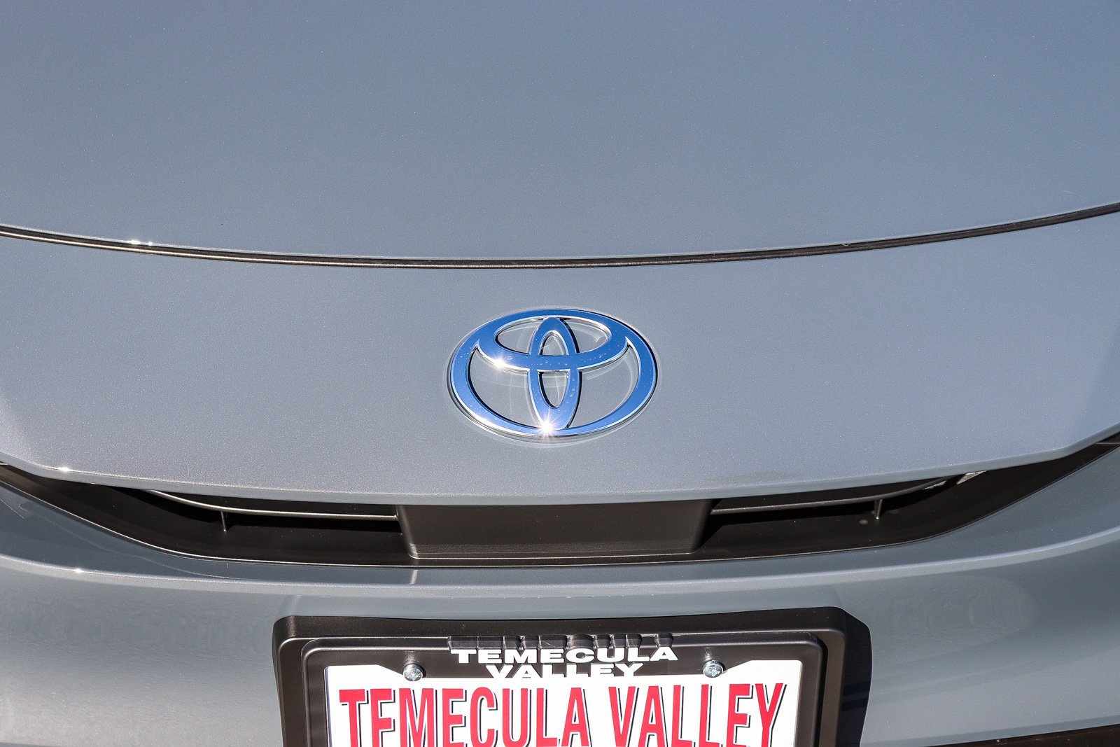 New 2027 Toyota Prius Plug-In Hybrid FWD image 13