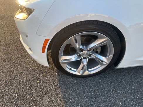 Used 2021 Chevrolet Camaro LT w/ RS Package image 10