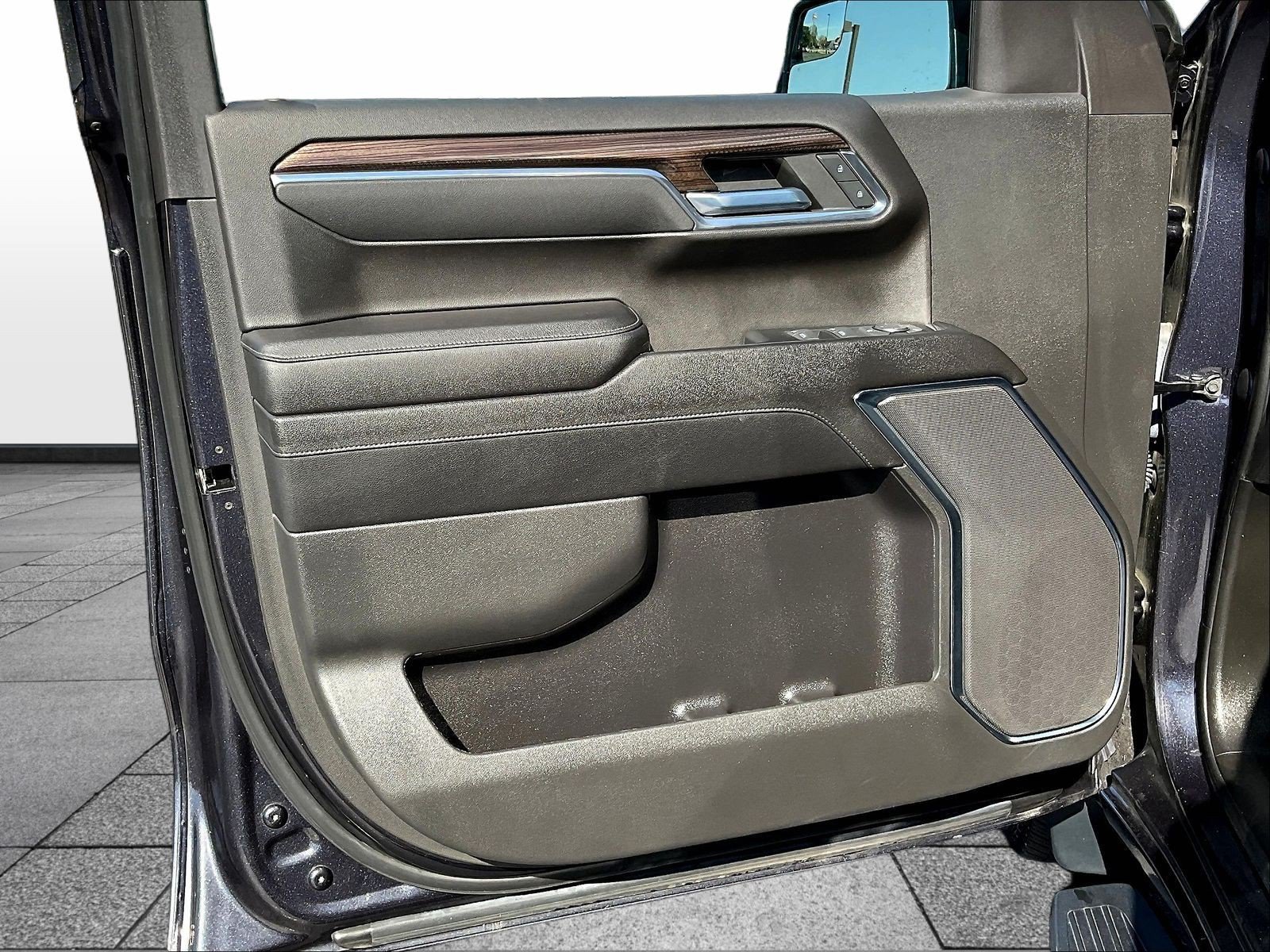 Used 2023 Chevrolet Silverado 1500 LT AWD/4WD image 24