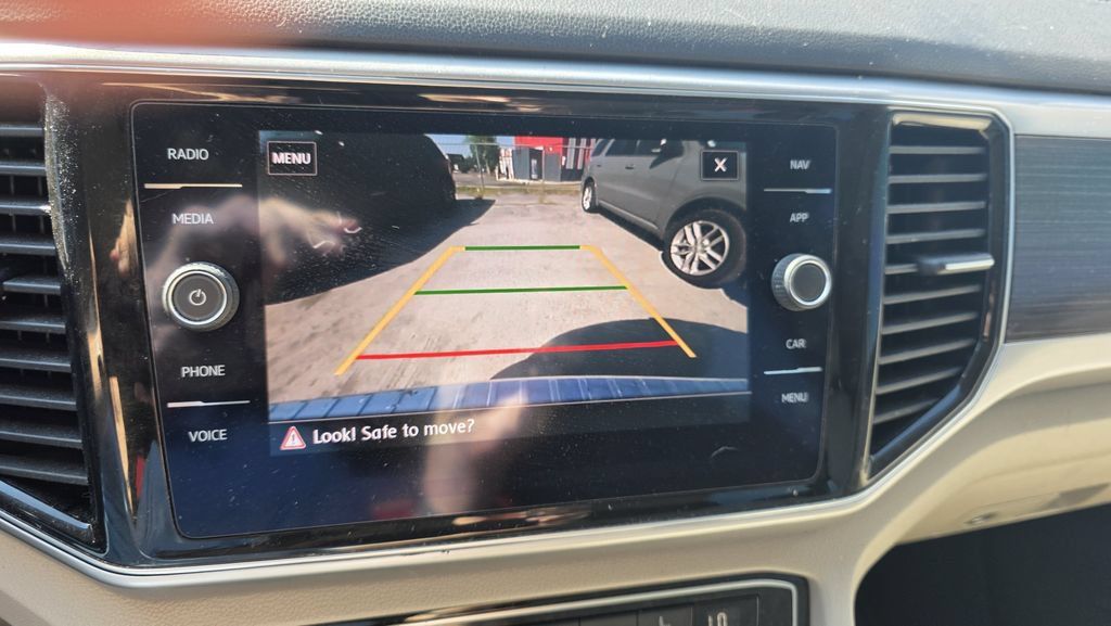 Used 2019 Volkswagen Atlas SEL FWD image 24