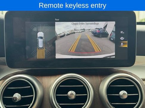 Used 2022 Mercedes-Benz GLC 300 4MATIC image 23
