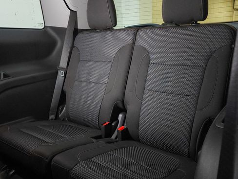 Used 2020 GMC Acadia SLE image 40